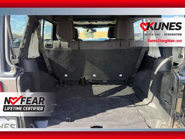 2016 Jeep Wrangler Unlimited Sahara