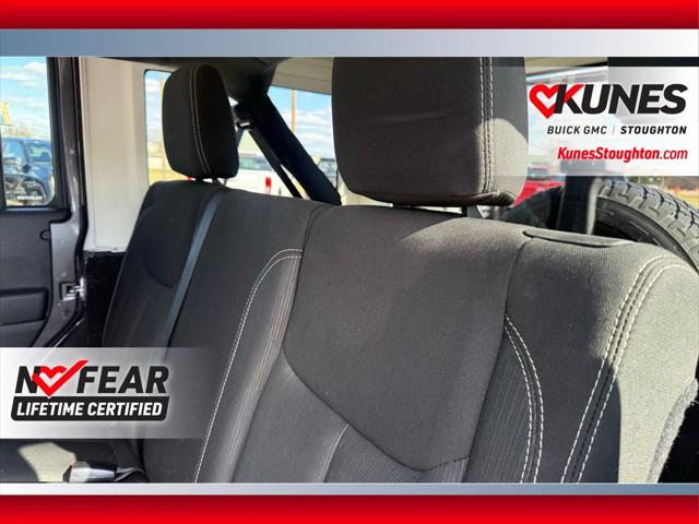 2016 Jeep Wrangler Unlimited Sahara