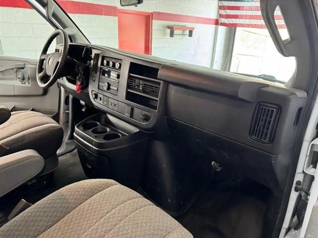 2018 GMC Savana 2500 Work Van