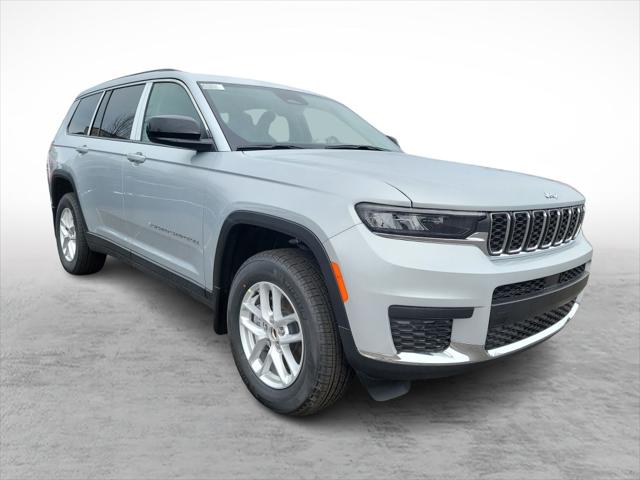 2023 Jeep Grand Cherokee L Laredo 4x4