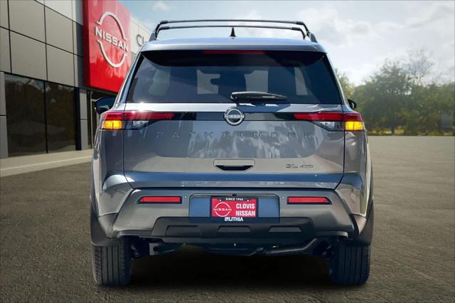 2026 Nissan Pathfinder SL