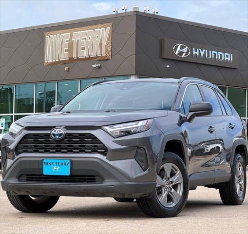 2023 Toyota RAV4 Hybrid LE