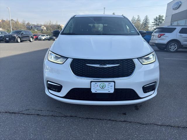 2024 Chrysler Pacifica Touring L 2024 Chrysler Pacifica Touring L