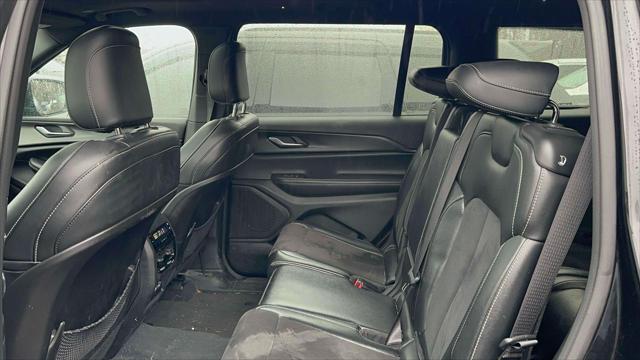 2023 Jeep Grand Cherokee L Altitude 4x4