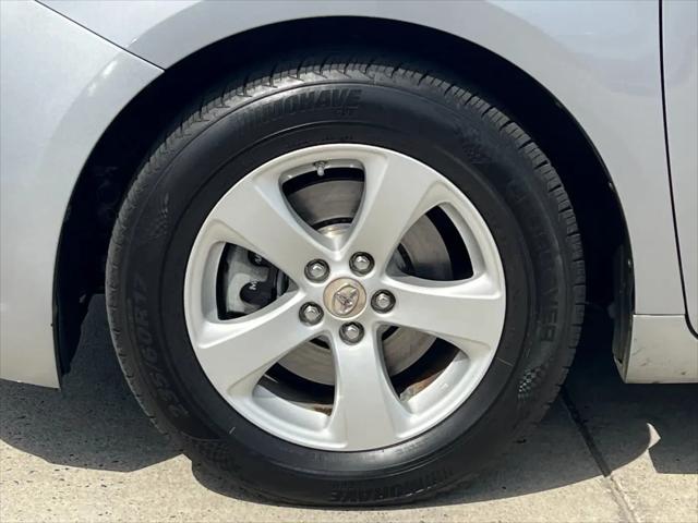 2012 Toyota Sienna LE V6 8 Passenger