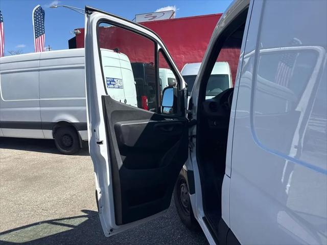 2023 Mercedes-Benz Sprinter 2500 Standard Roof 4-Cyl Gas