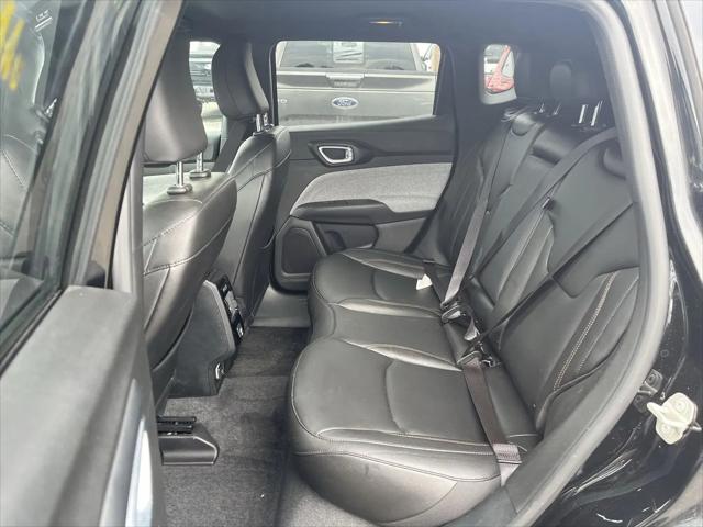 2024 Jeep Compass Latitude Lux FWD