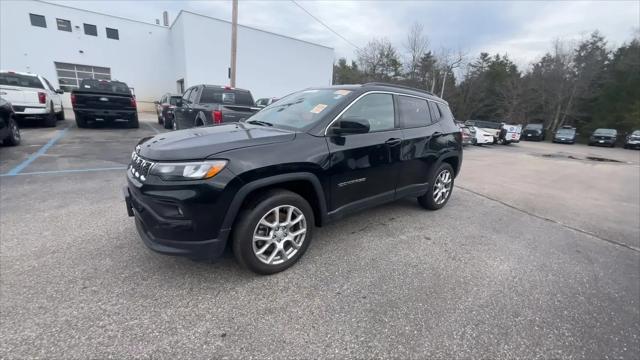 2024 Jeep Compass Latitude Lux FWD