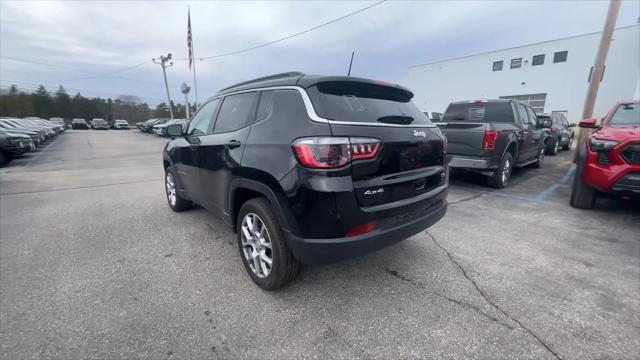 2024 Jeep Compass Latitude Lux FWD