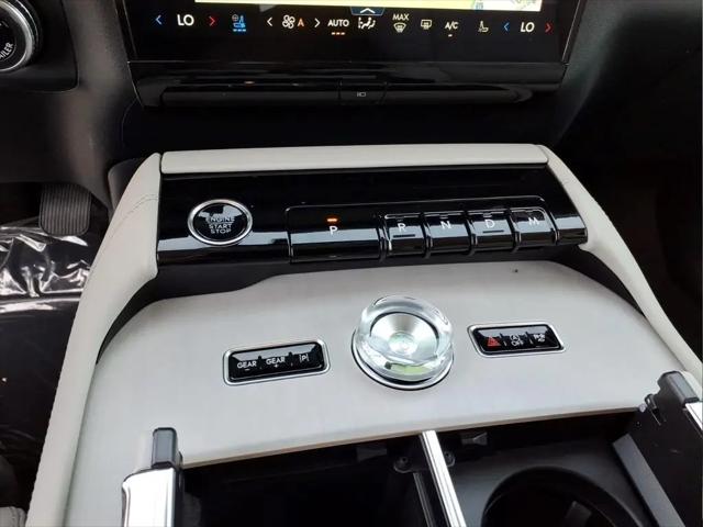 2026 Lincoln Navigator Premiere