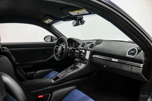 2025 Porsche 718 Cayman GT4 RS