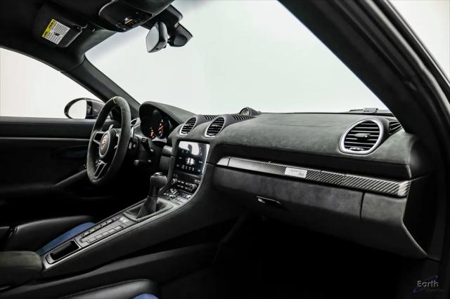 2025 Porsche 718 Cayman GT4 RS
