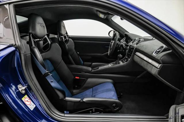 2025 Porsche 718 Cayman GT4 RS