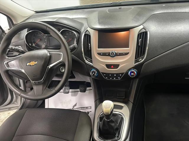 2017 Chevrolet Cruze LS Manual