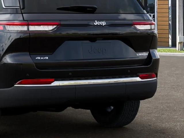 2026 Jeep Grand Cherokee Laredo 4x4