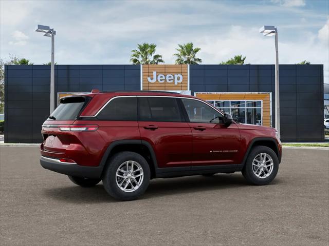 2026 Jeep Grand Cherokee Laredo 4x4