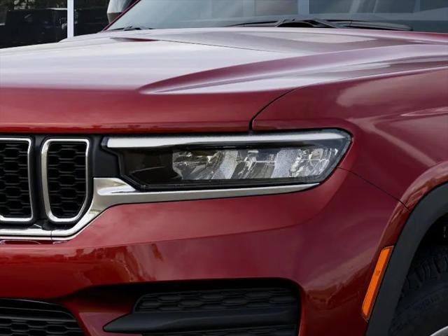 2026 Jeep Grand Cherokee Laredo 4x4