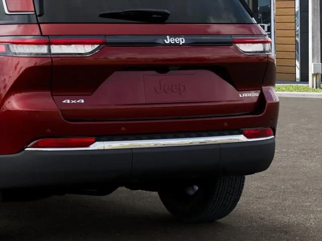 2026 Jeep Grand Cherokee Laredo 4x4