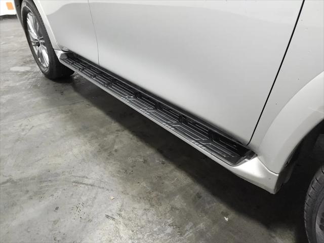 2023 INFINITI QX80 LUXE