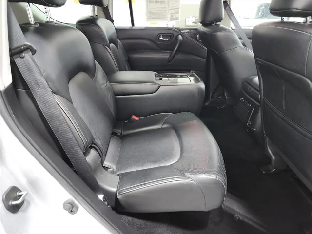 2023 INFINITI QX80 LUXE