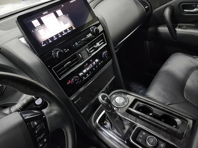 2023 INFINITI QX80 LUXE