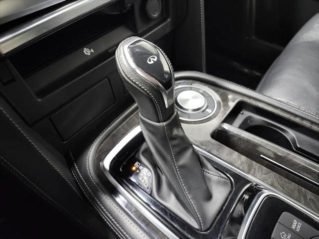 2023 INFINITI QX80 LUXE