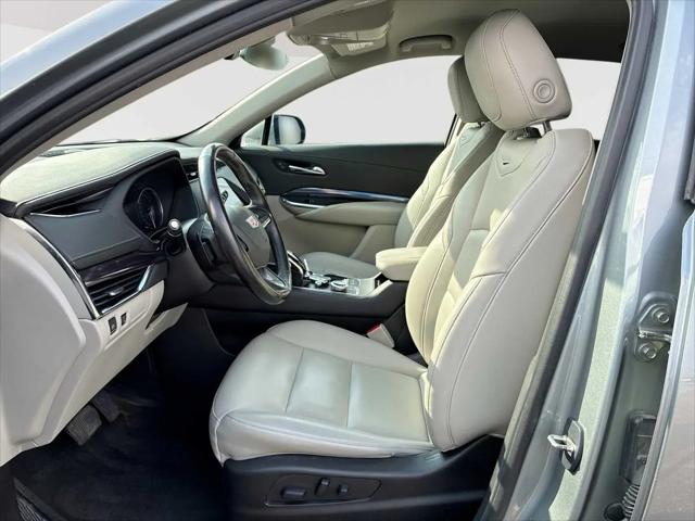 2023 Cadillac XT4 Luxury