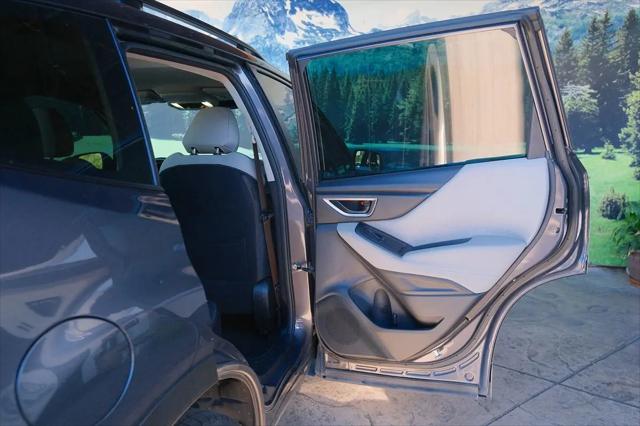 2023 Subaru Forester Base