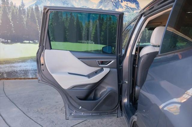 2023 Subaru Forester Base