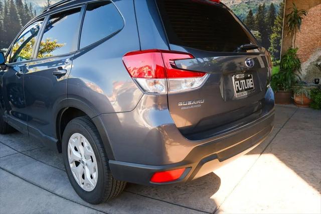 2023 Subaru Forester Base