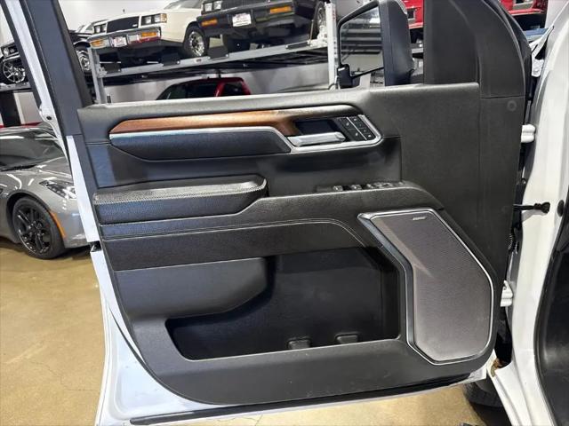 2024 GMC Sierra 3500HD 4WD Crew Cab Long Bed Denali