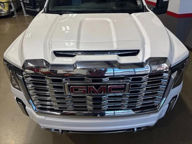 2024 GMC Sierra 3500HD 4WD Crew Cab Long Bed Denali