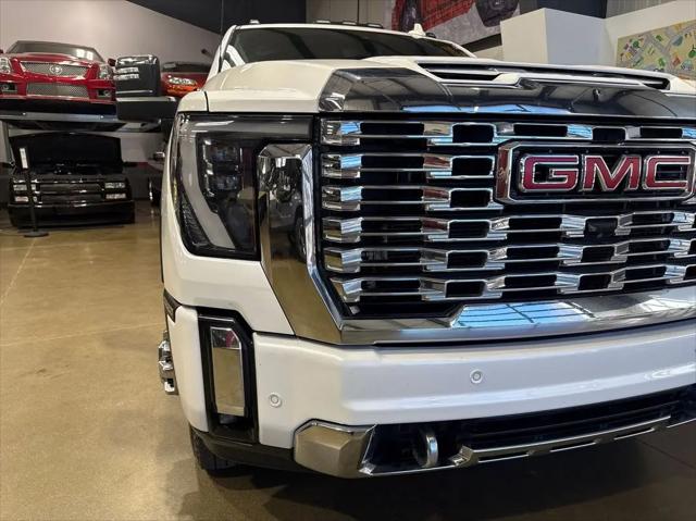 2024 GMC Sierra 3500HD 4WD Crew Cab Long Bed Denali