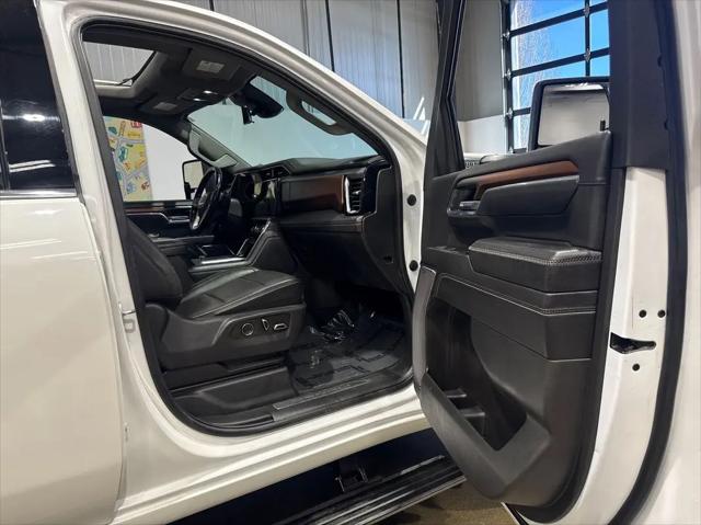 2024 GMC Sierra 3500HD 4WD Crew Cab Long Bed Denali