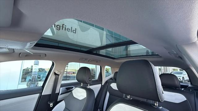 2026 Volkswagen Taos SEL