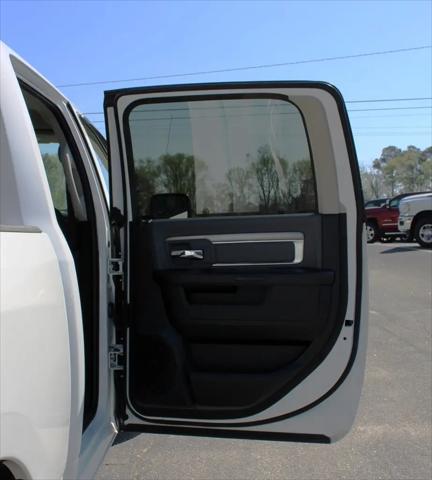 2022 Ram 1500 Classic SLT Crew Cab 4x2 5'7" Box