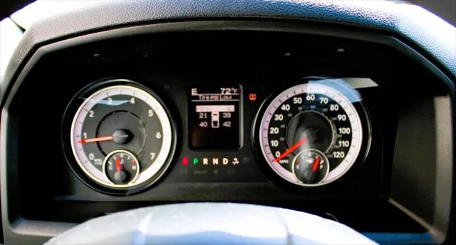 2022 Ram 1500 Classic SLT Crew Cab 4x2 5'7" Box