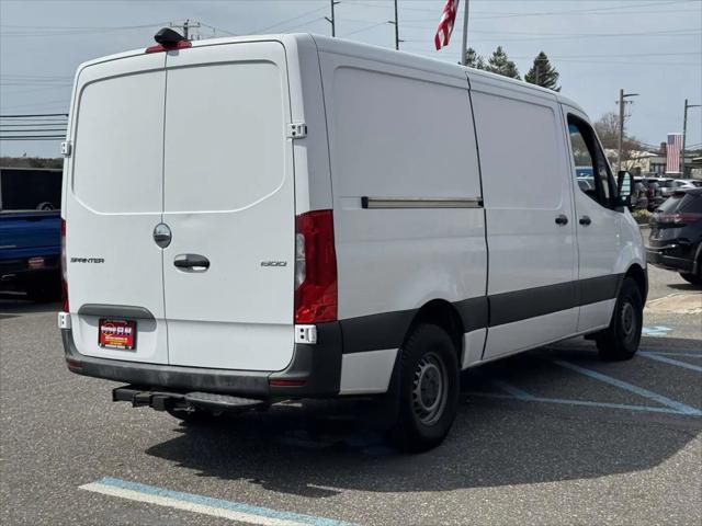 2021 Freightliner Sprinter Standard Roof I4