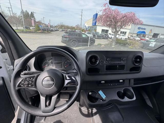 2021 Freightliner Sprinter Standard Roof I4