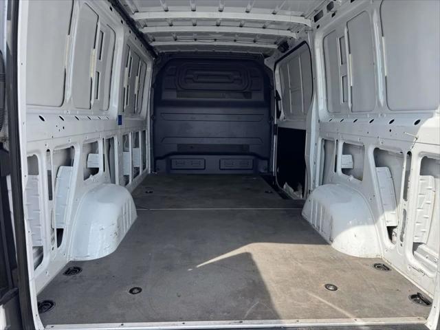 2021 Freightliner Sprinter Standard Roof I4