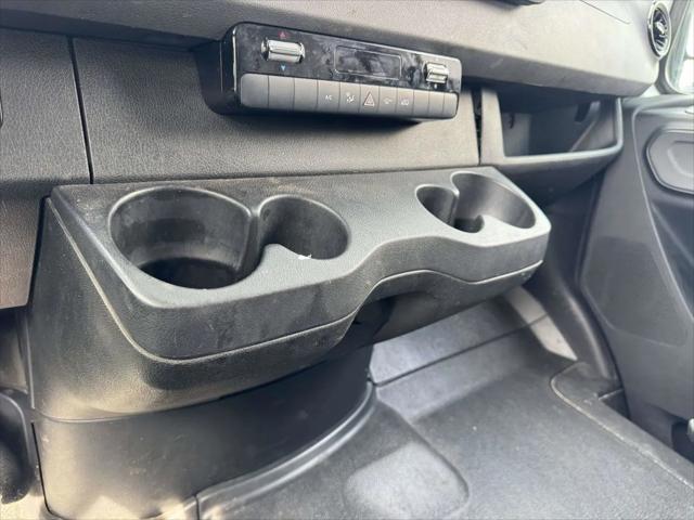 2021 Freightliner Sprinter Standard Roof I4