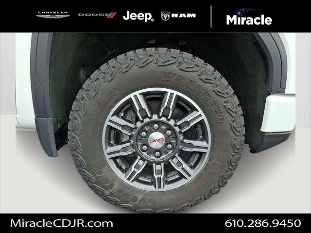 2025 GMC Sierra 1500 4WD Crew Cab Short Box AT4