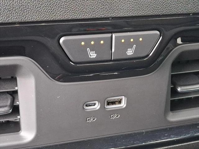 2025 GMC Sierra 1500 4WD Crew Cab Short Box AT4