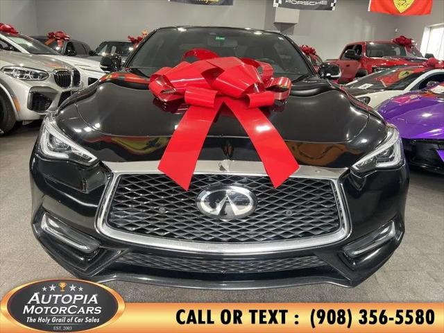 2022 INFINITI Q60 LUXE AWD