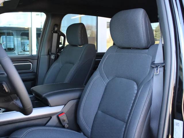 2026 Ram 1500 Big Horn Crew Cab 4x4 57 Box