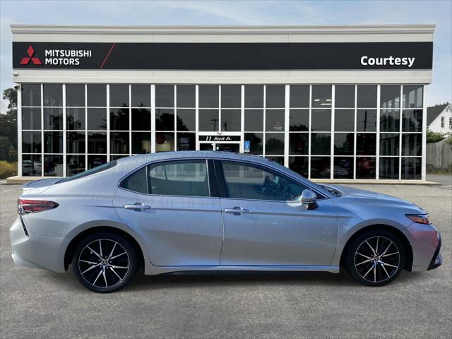 2022 Toyota Camry SE AWD