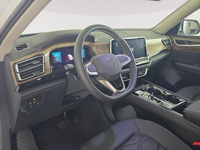 2026 Volkswagen Atlas SE with Technology for sale in Omaha, NE