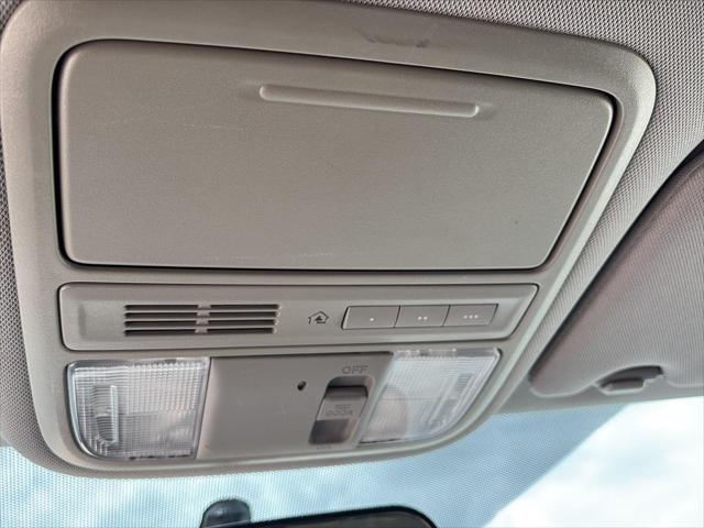 2016 Honda Odyssey SE - Photo 16