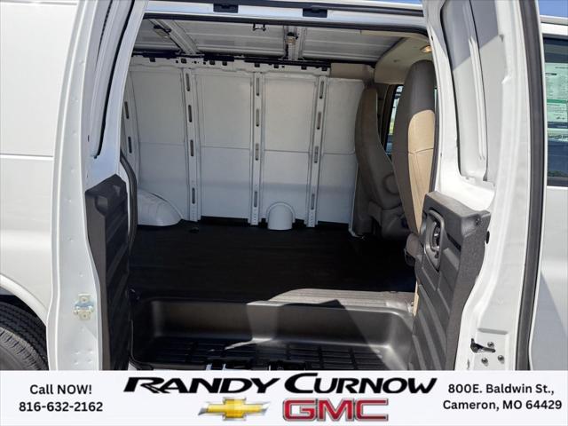 2026 GMC Savana Cargo 3500 Regular Wheelbase, Work Van, RWD