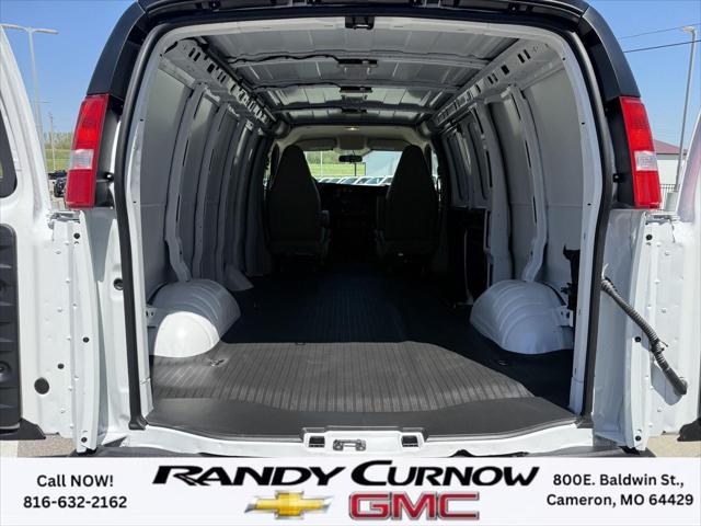 2026 GMC Savana Cargo 3500 Regular Wheelbase, Work Van, RWD